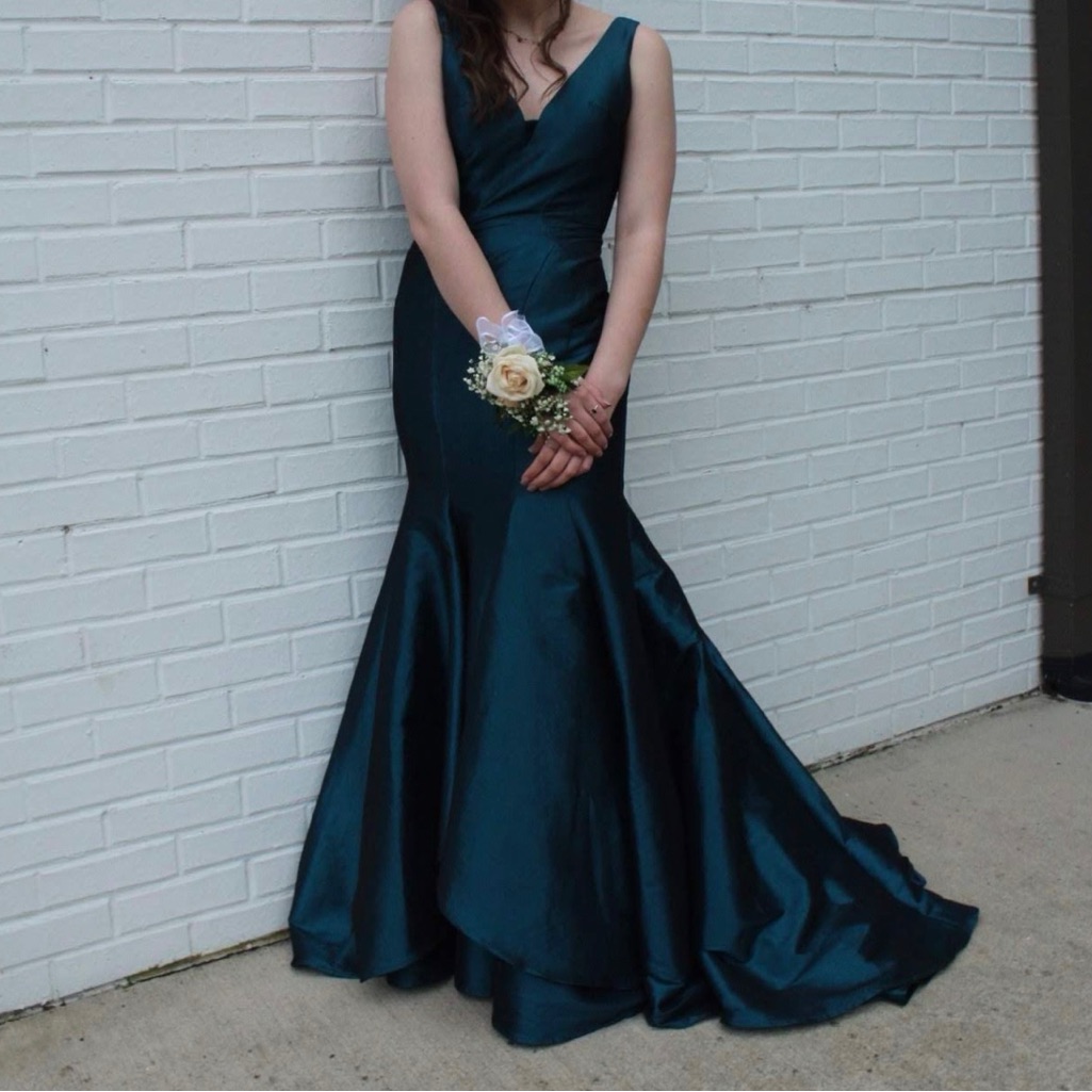 Mac Duggal Peacock Teal Mermaid Gown Size 4 Deep V Back Formal Dres
